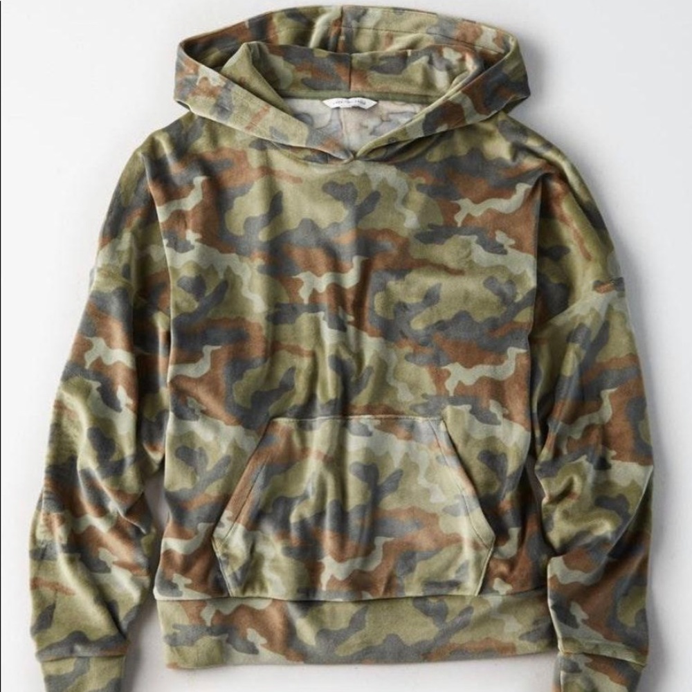 American Eagle velour camo hoodie, xs